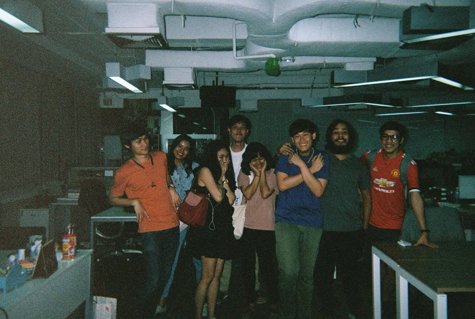 รูปภาพ ถ่ายรูปหมู่กับเพื่อนๆพี่ๆใน Nextzy